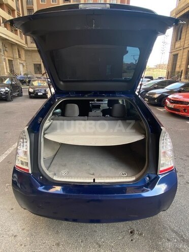 Toyota Prius-10