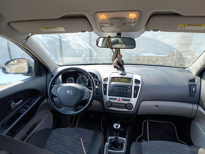 Kia  2009, 210,000 km - 1.4 l - Bakı