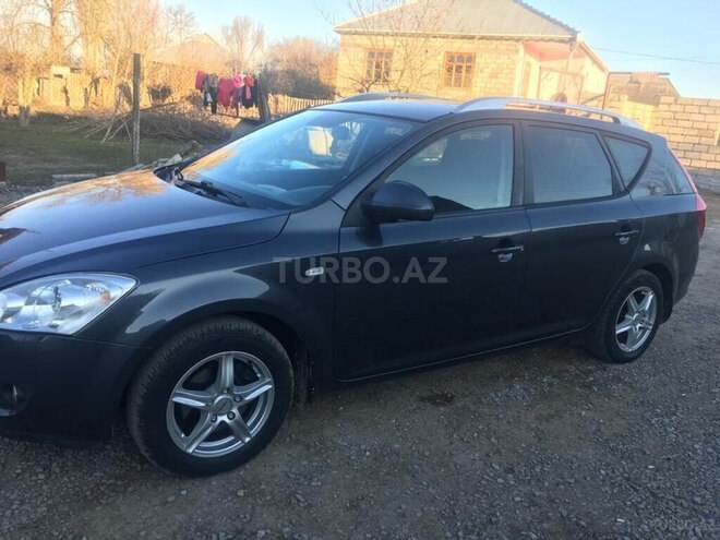 Kia  2009, 210,000 km - 1.4 l - Bakı