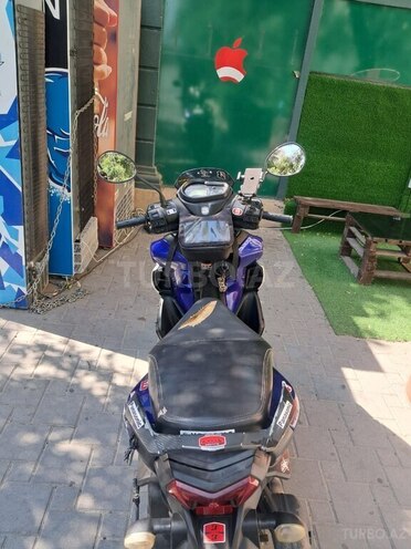 Yamaha RayZR Street Rally 125-7