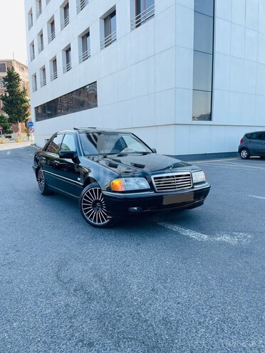 Mercedes C 230 1998, 275,000 km - 2.3 l - Bakı