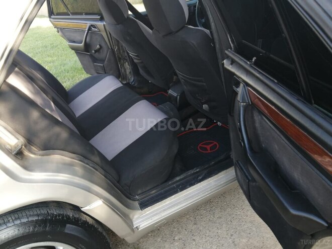 Mercedes E 250 1992, 350,845 km - 2.5 l - Bakı