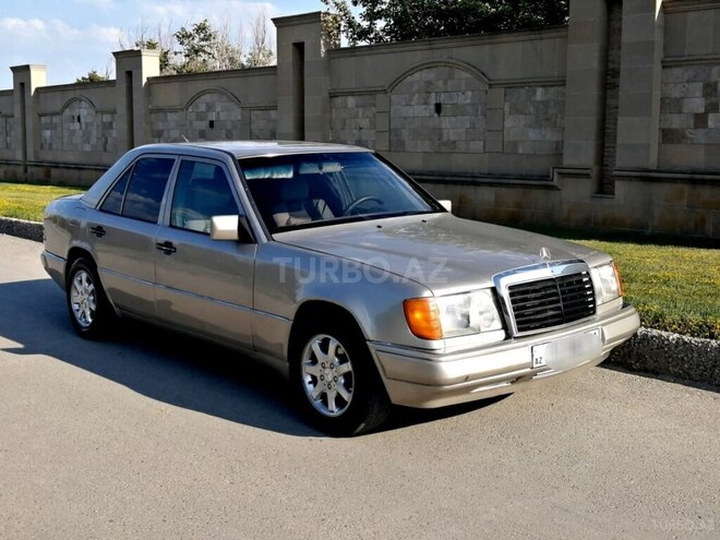 Mercedes E 250 1992, 350,845 km - 2.5 l - Bakı