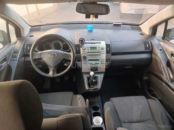 Toyota Corolla Verso 2006, 227,000 km - 2.2 л - Bakı