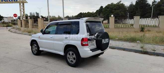 Mitsubishi Pajero io 2001, 234,123 km - 2.0 l - Bakı