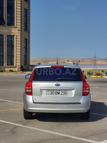 Kia  2008, 330,000 km - 1.6 l - Bakı