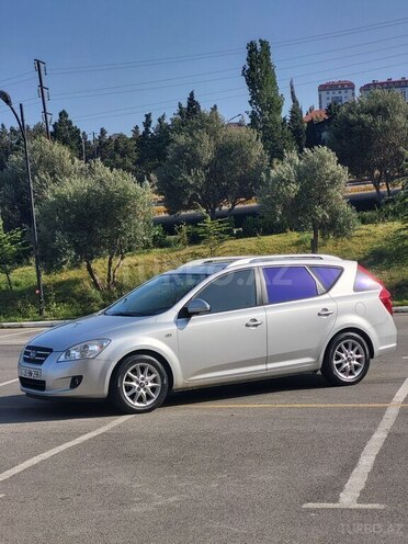 Kia  2008, 330,000 km - 1.6 l - Bakı