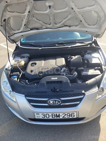 Kia  2008, 330,000 km - 1.6 l - Bakı