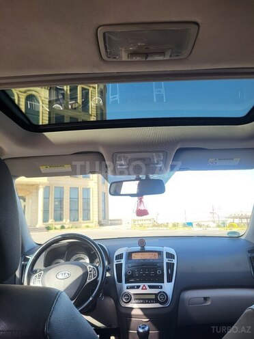 Kia  2008, 330,000 km - 1.6 l - Bakı