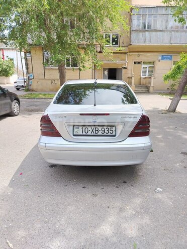 Mercedes C 220 d 2000, 356,000 km - 2.2 л - Bakı