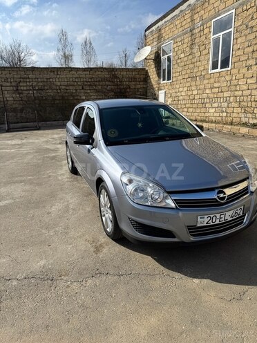 Opel Astra 2009, 177,000 km - 1.4 l - Gədəbəy