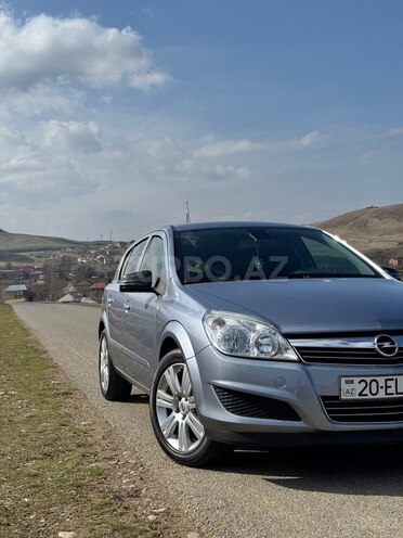Opel Astra 2009, 177,000 km - 1.4 l - Gədəbəy