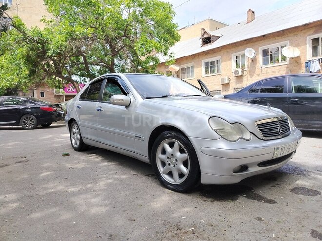 Mercedes C 220 d 2000, 356,000 km - 2.2 л - Bakı