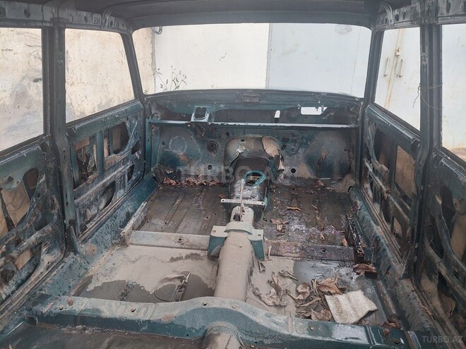 LADA (VAZ) 2107 1999, 95,000 km - 1.6 l - Quba