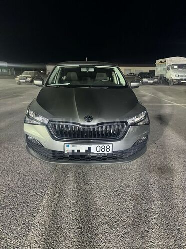 Skoda Rapid 2021, 110,000 km - 1.6 л - Bakı