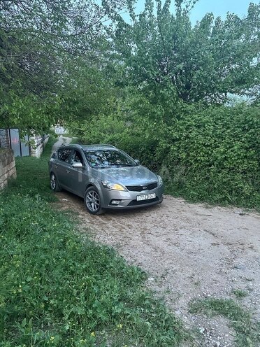 Kia  2010, 240,000 km - 1.6 l - Bakı