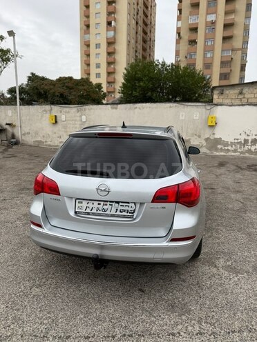 Opel Astra 2015, 242,086 km - 1.6 л - Xırdalan