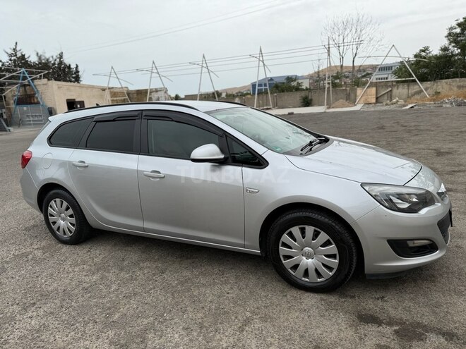 Opel Astra 2015, 242,086 km - 1.6 л - Xırdalan