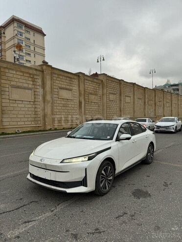 Changan Qiyuan A05 2025, 0 km - 1.5 л - Bakı