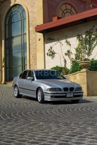 BMW 528 2000, 330,000 km - 2.8 л - Bakı