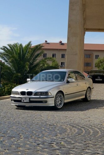 BMW 528 2000, 330,000 km - 2.8 л - Bakı