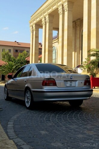 BMW 528 2000, 330,000 km - 2.8 л - Bakı