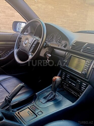 BMW 528 2000, 330,000 km - 2.8 л - Bakı