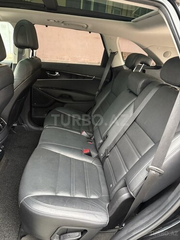 Kia Sorento-16