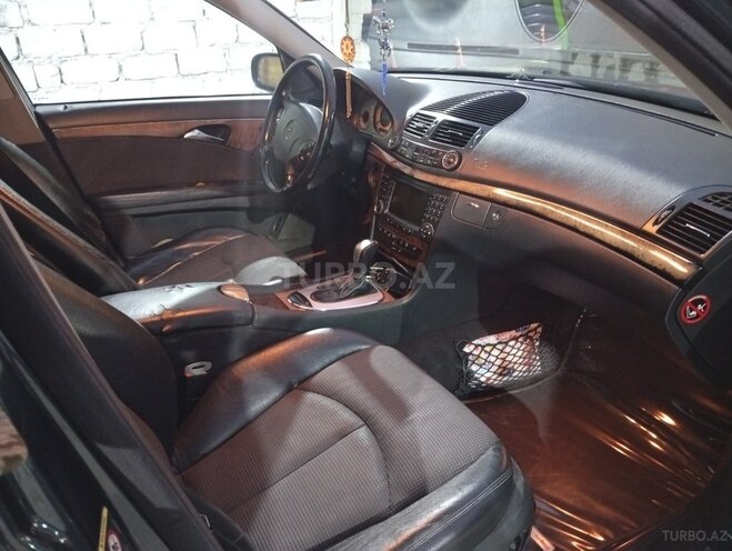 Mercedes E 240 2002, 350,000 km - 2.6 l - Şəki