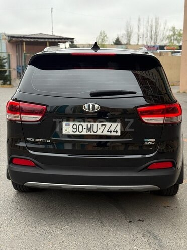 Kia Sorento-9