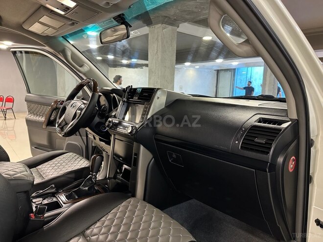 Toyota Land Cruiser Prado 2011, 179,000 km - 2.7 l - Bakı