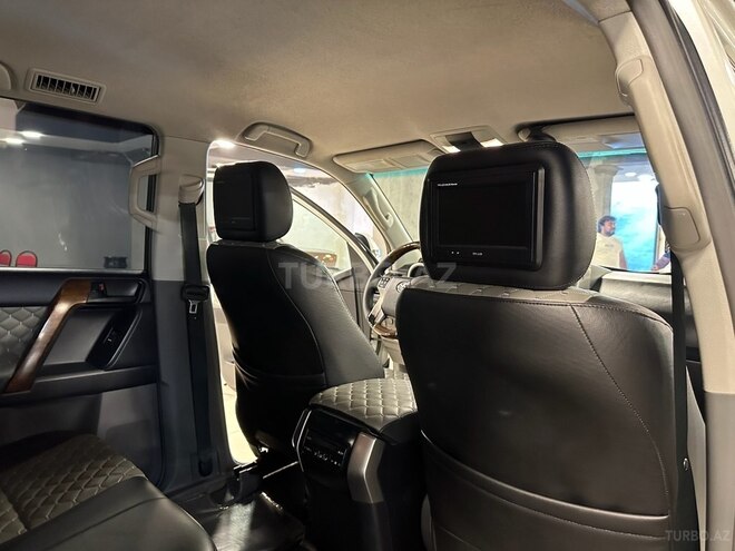 Toyota Land Cruiser Prado 2011, 179,000 km - 2.7 l - Bakı
