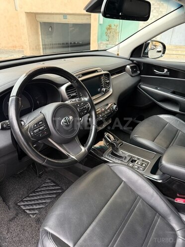 Kia Sorento-10