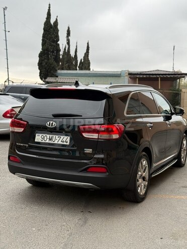 Kia Sorento-4