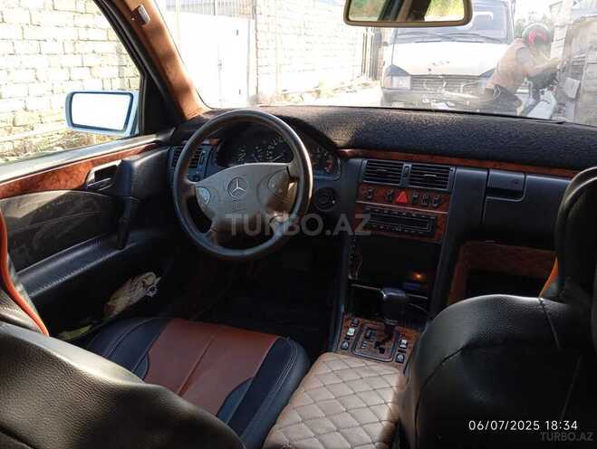 Mercedes E 220 d 1998, 252,365 km - 2.2 l - Bakı