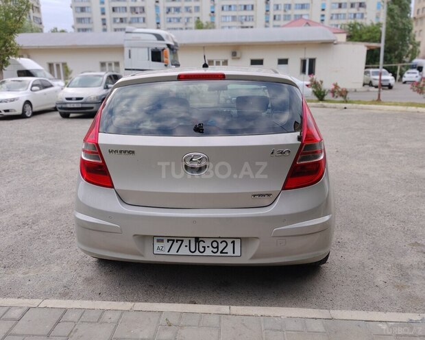 Hyundai i30-2