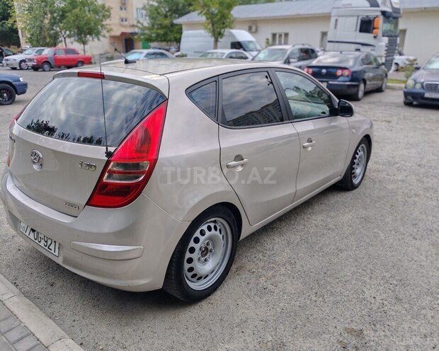 Hyundai i30-4