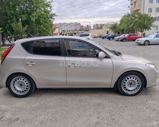 Hyundai i30-3