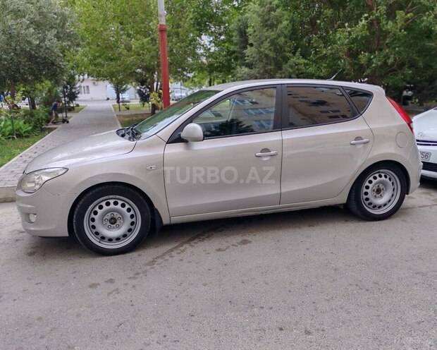 Hyundai i30-7