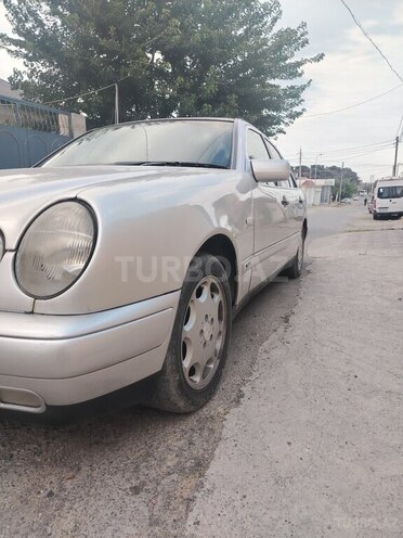 Mercedes E 230 1995, 709,670 km - 2.3 l - Bakı