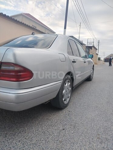 Mercedes E 230 1995, 709,670 km - 2.3 l - Bakı