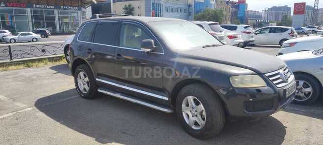 Volkswagen Touareg-2