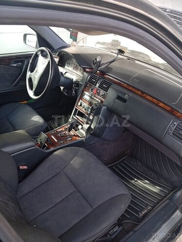 Mercedes E 220 d 2000, 600,000 km - 2.2 l - Yardımlı