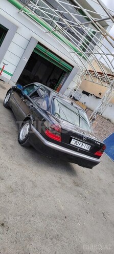 Mercedes C 200 1998, 273,000 km - 2.0 l - Qazax