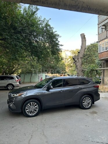 Toyota Highlander 2022, 76,000 km - 2.5 l - Bakı