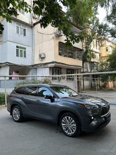 Toyota Highlander 2022, 76,000 km - 2.5 l - Bakı