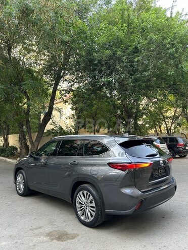 Toyota Highlander 2022, 76,000 km - 2.5 l - Bakı