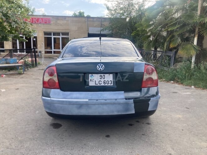 Volkswagen Passat-2