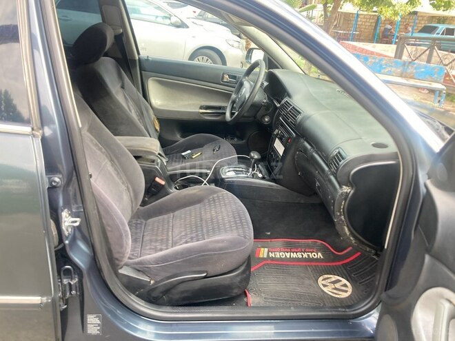 Volkswagen Passat-10