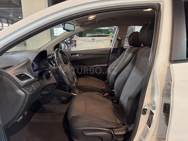 Hyundai Accent 2019, 81,000 km - 1.6 л - Bakı